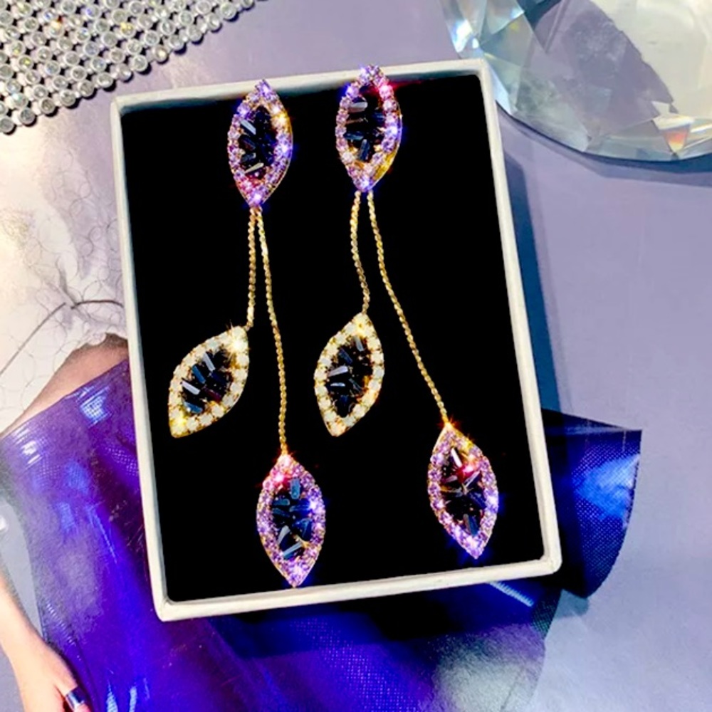 🌟 Long Leaf Drop Purple Rhinestone Earrings